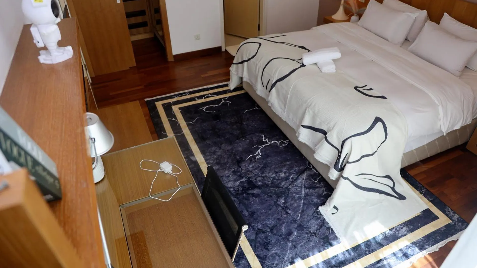 Apartamento Luxury Cozy Cormar Suite 5 Minutes Walk To Suria Klcc Kuala Lumpur